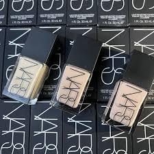 NARS Light Reflecting Foundation – Natural Glow, Medium Coverage